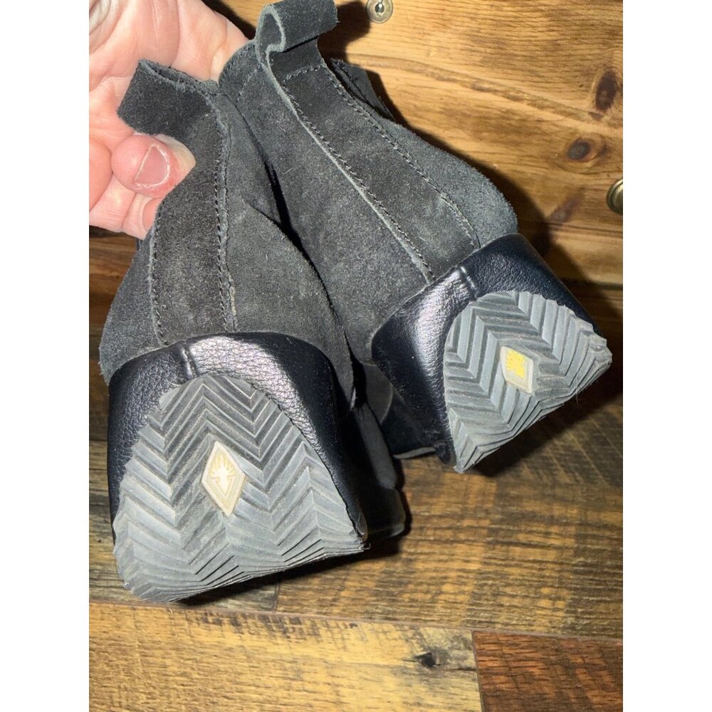 VOLATILE Burlingham Black Suede Stacked Heel Boots Size‎ 8.5 - Picture 14 of 14